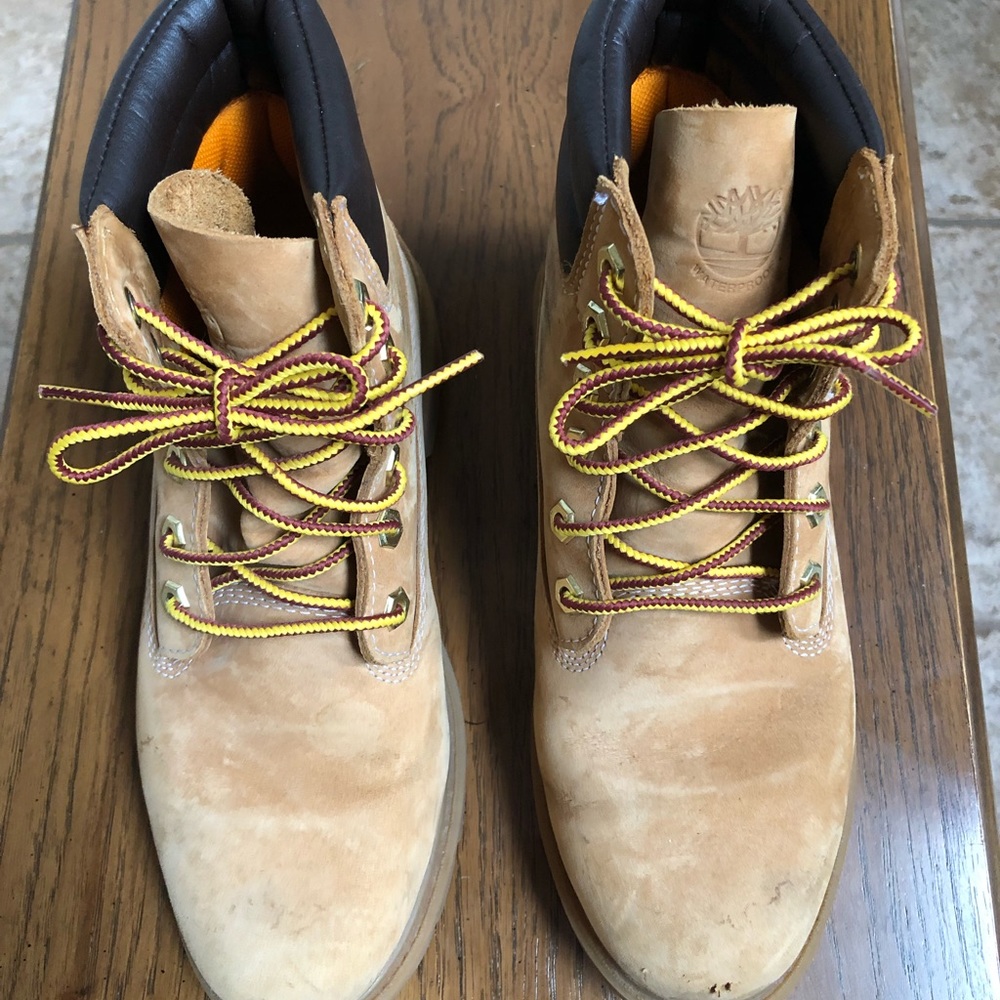 Timberlands Women’s Nubuck Sz 7